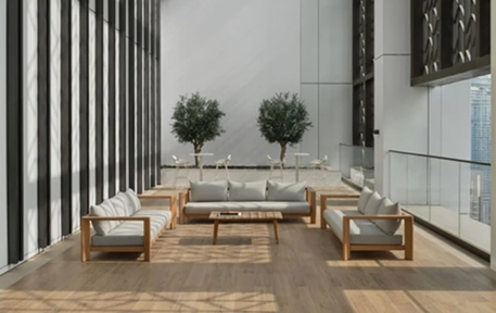 Spacious Leisure Deck